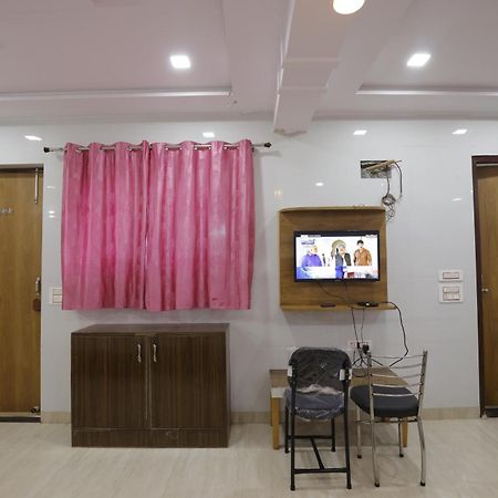 Basil Inn Home Stay Walking Distance From Taj Mahal Agra Agra  Extérieur photo