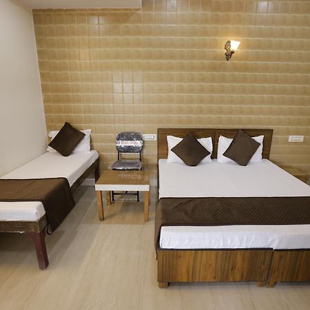 Basil Inn Home Stay Walking Distance From Taj Mahal Agra Agra  Extérieur photo