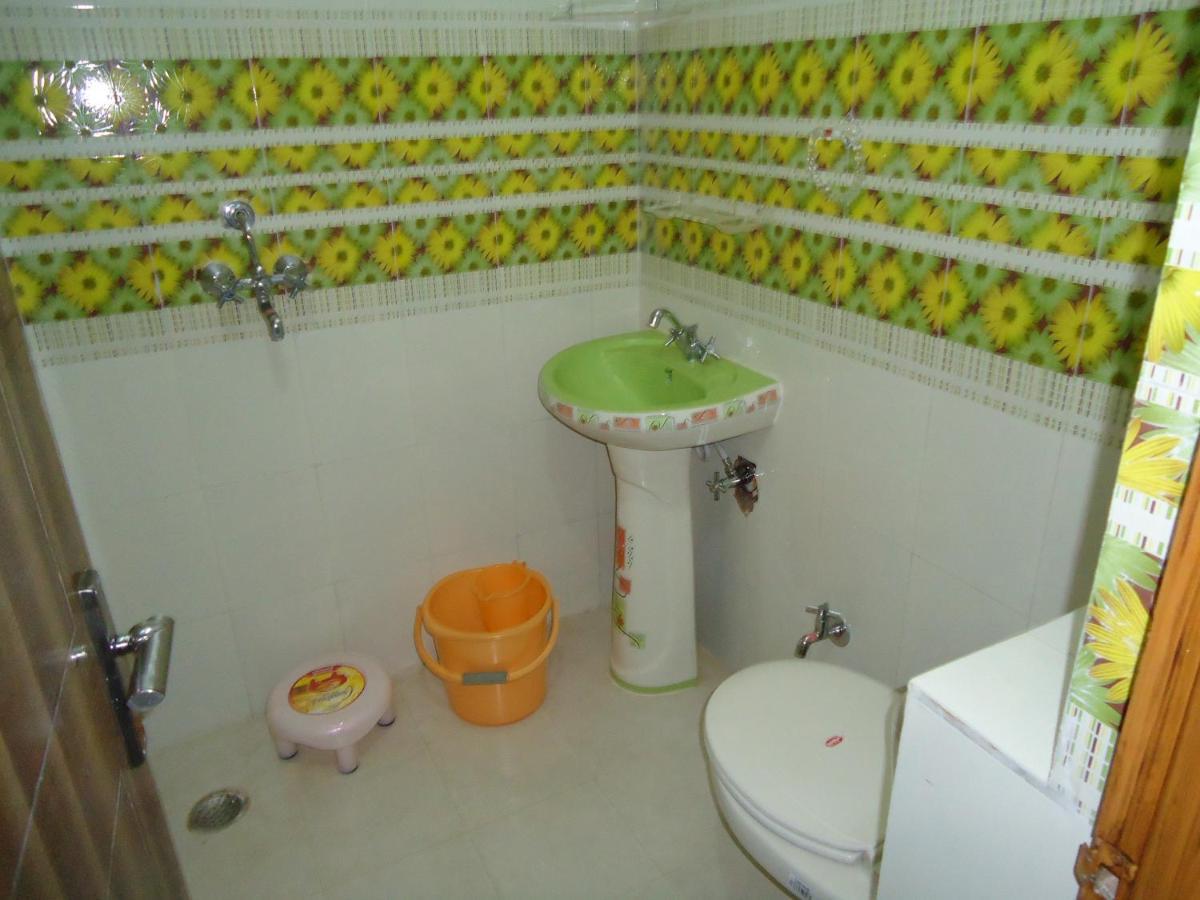 Basil Inn Home Stay Walking Distance From Taj Mahal Agra Agra  Extérieur photo