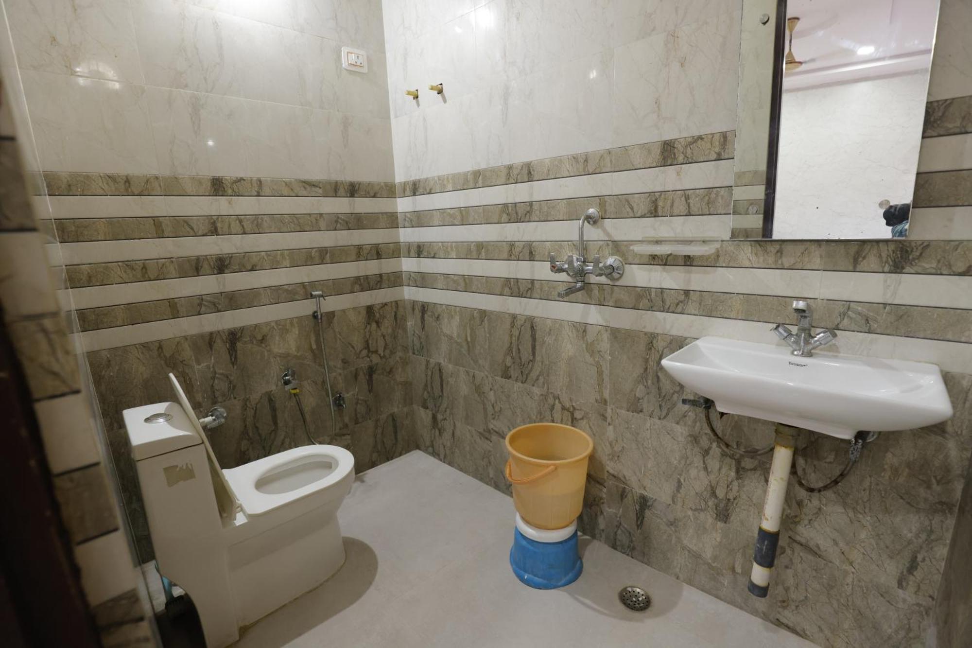 Basil Inn Home Stay Walking Distance From Taj Mahal Agra Agra  Extérieur photo