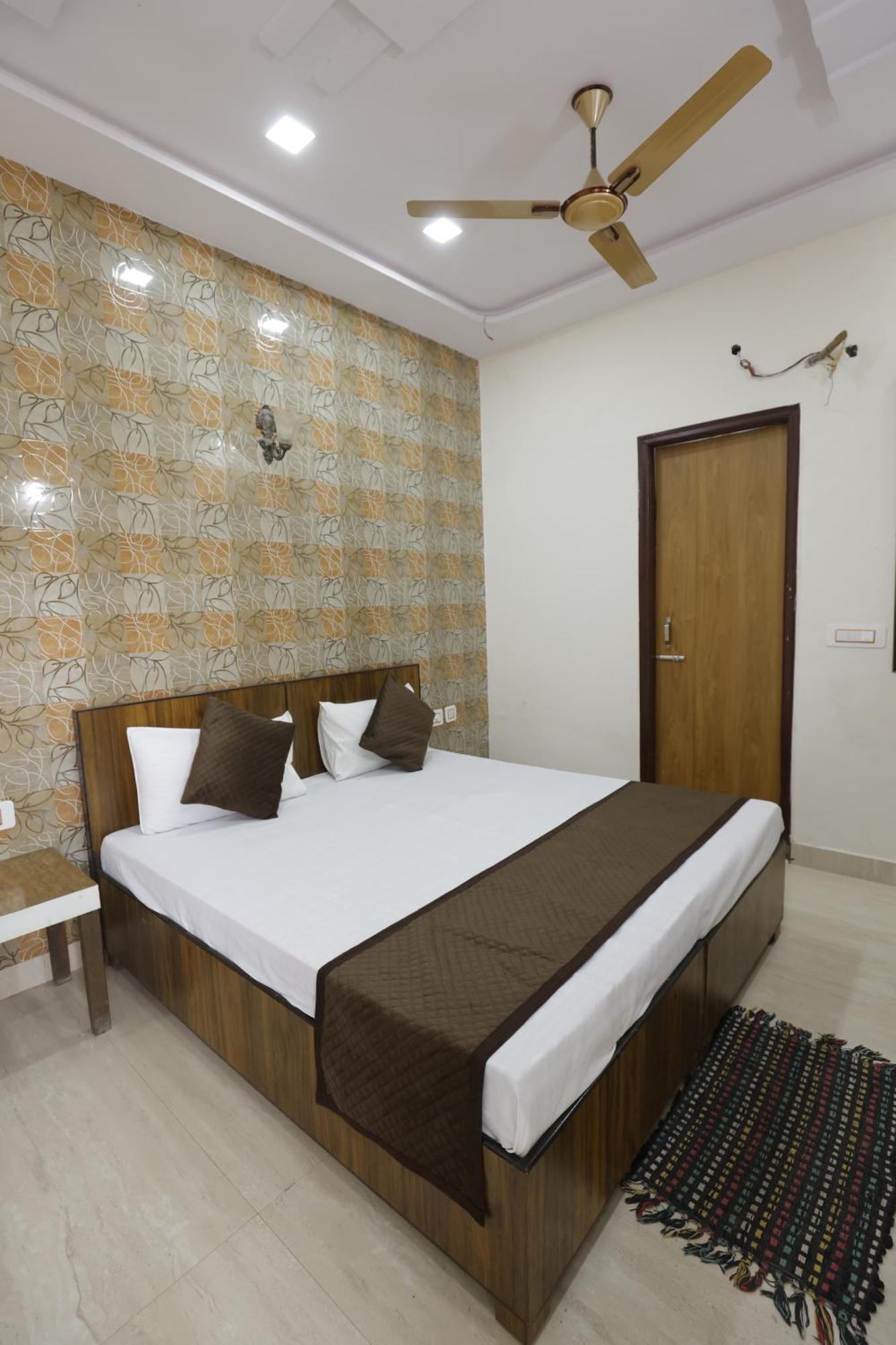 Basil Inn Home Stay Walking Distance From Taj Mahal Agra Agra  Extérieur photo