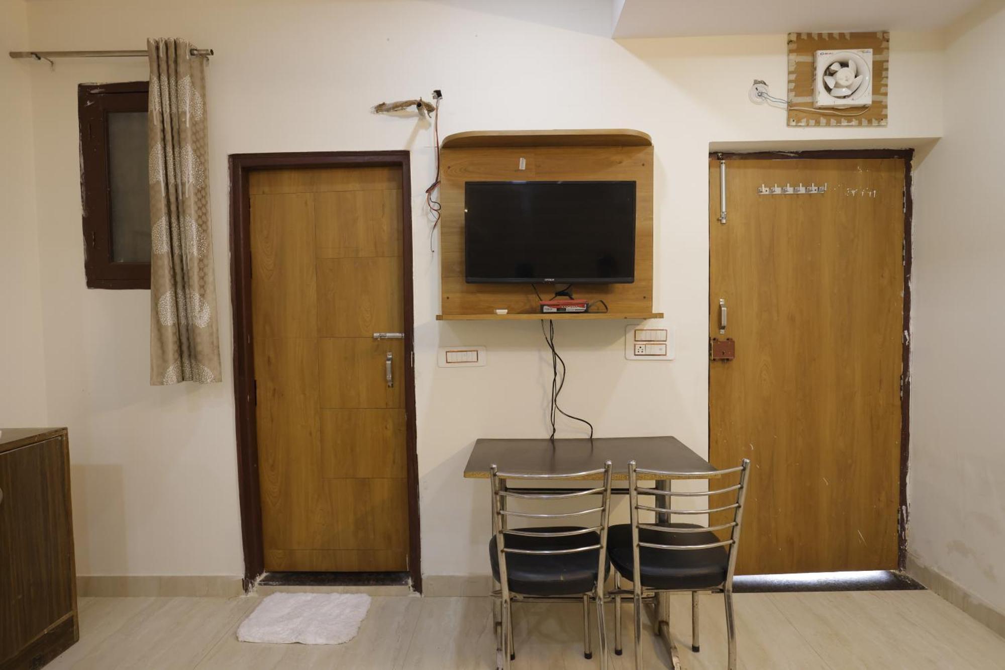 Basil Inn Home Stay Walking Distance From Taj Mahal Agra Agra  Extérieur photo